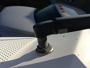 Click image for larger version

Name:	wiper arm mount.JPG
Views:	15
Size:	537.5 KB
ID:	3215