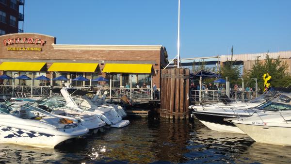 Milwaukee Harbor Yacht Club, poker run after party